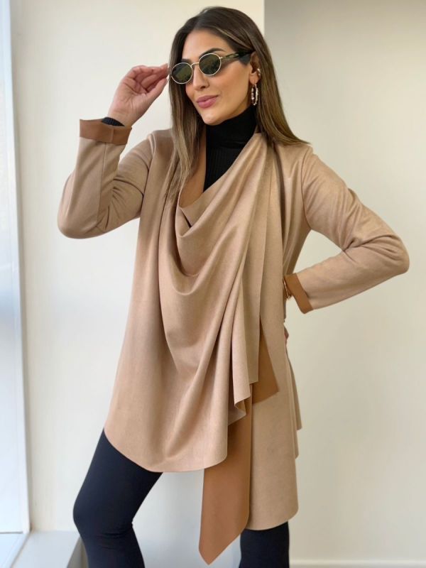 CASACO EM SUEDE BICO