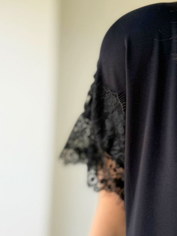 VESTIDO CAMISETAO RENDA