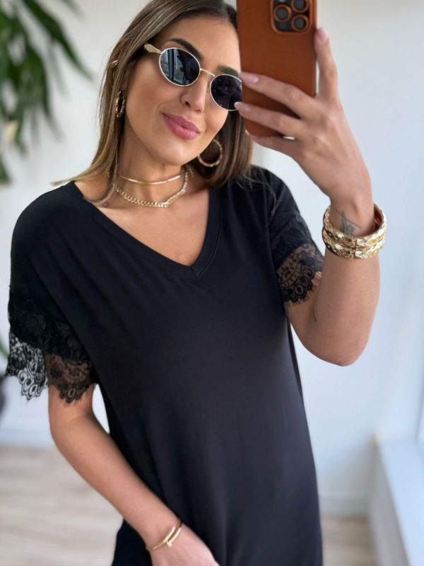 VESTIDO CAMISETAO RENDA