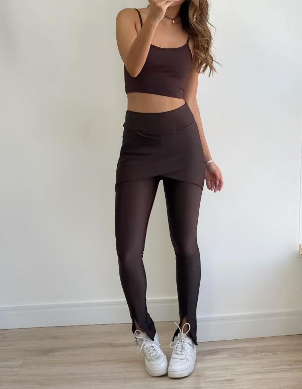 CALÇA SKINNY SCULPY COM SAIA CRUZADA 