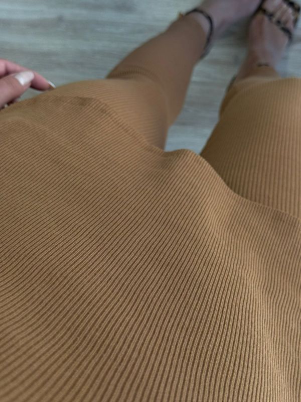 CALCA SKINNY RIBY