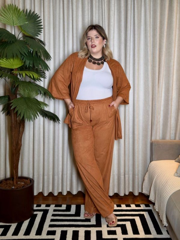 CALCA PANTALONA SUEDE COM PONTEIRA