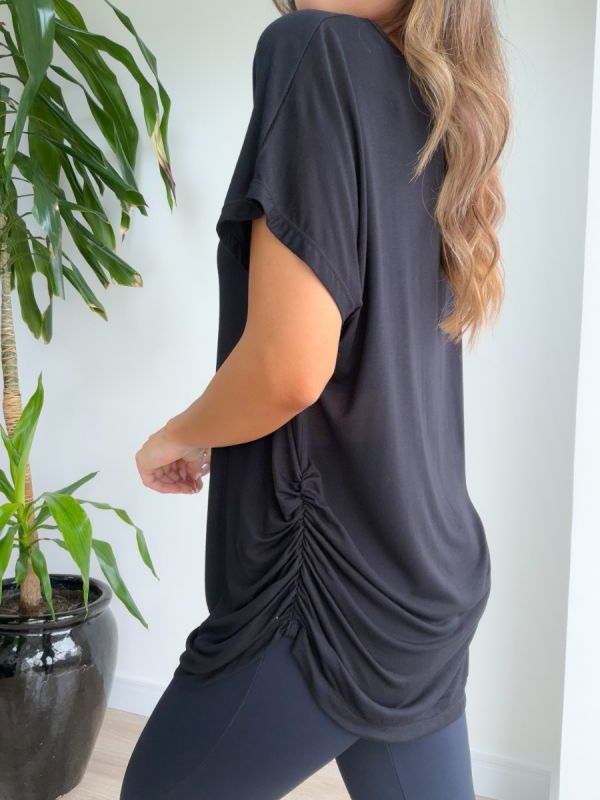 BLUSA SOFT COM FRANZIDO LATERAL