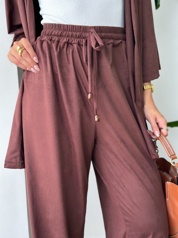 CALCA PANTALONA SUEDE COM PONTEIRA