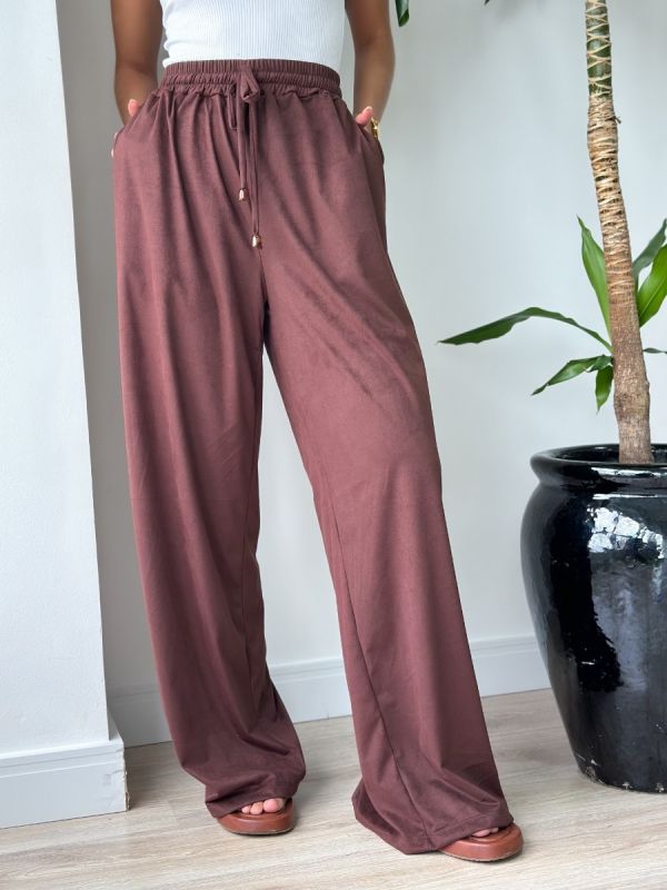 CALCA PANTALONA SUEDE COM PONTEIRA