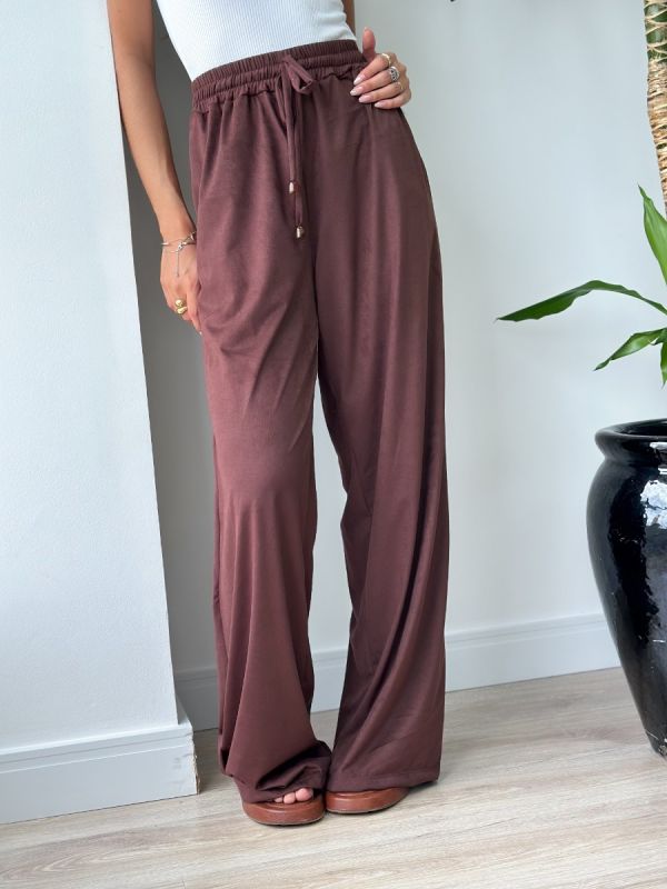 CALCA PANTALONA SUEDE COM PONTEIRA