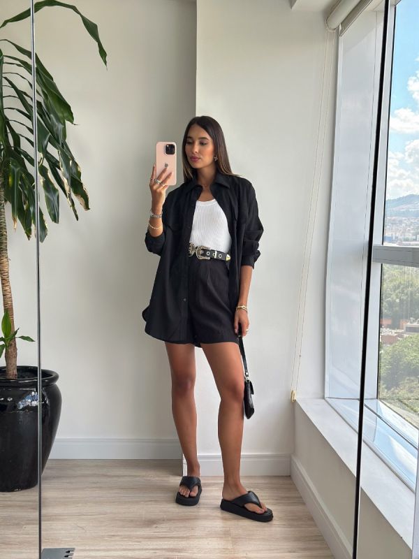 SHORTS BASICO PRETO
