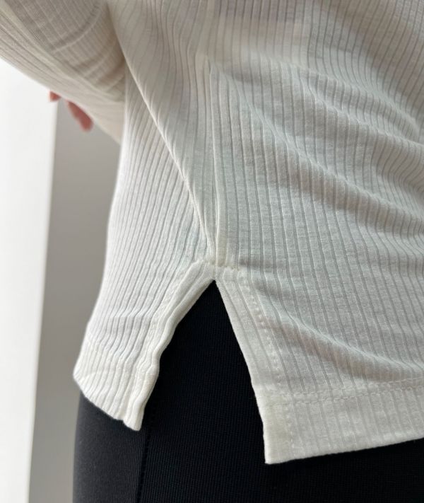 BLUSA RECORTES MANGA LONGA