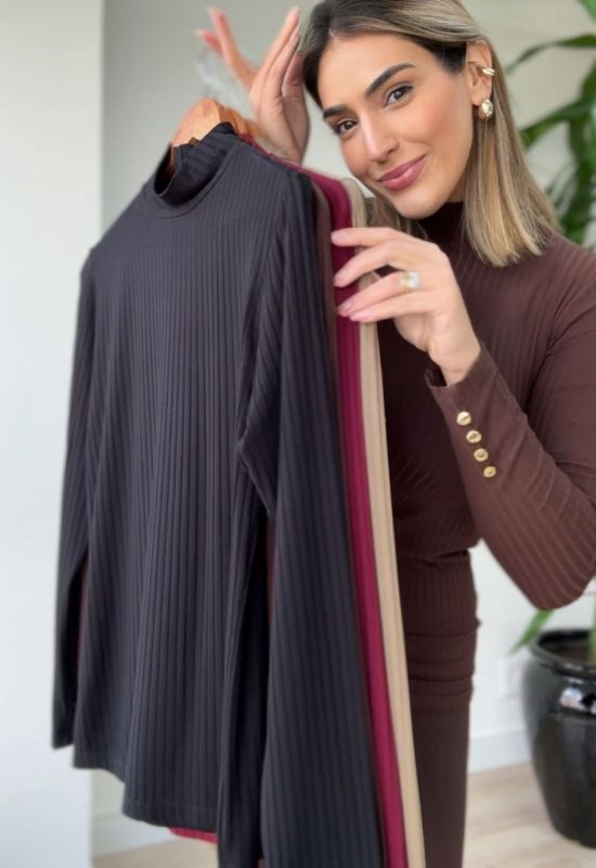 BLUSA GOLA ALTA COM BOTOES